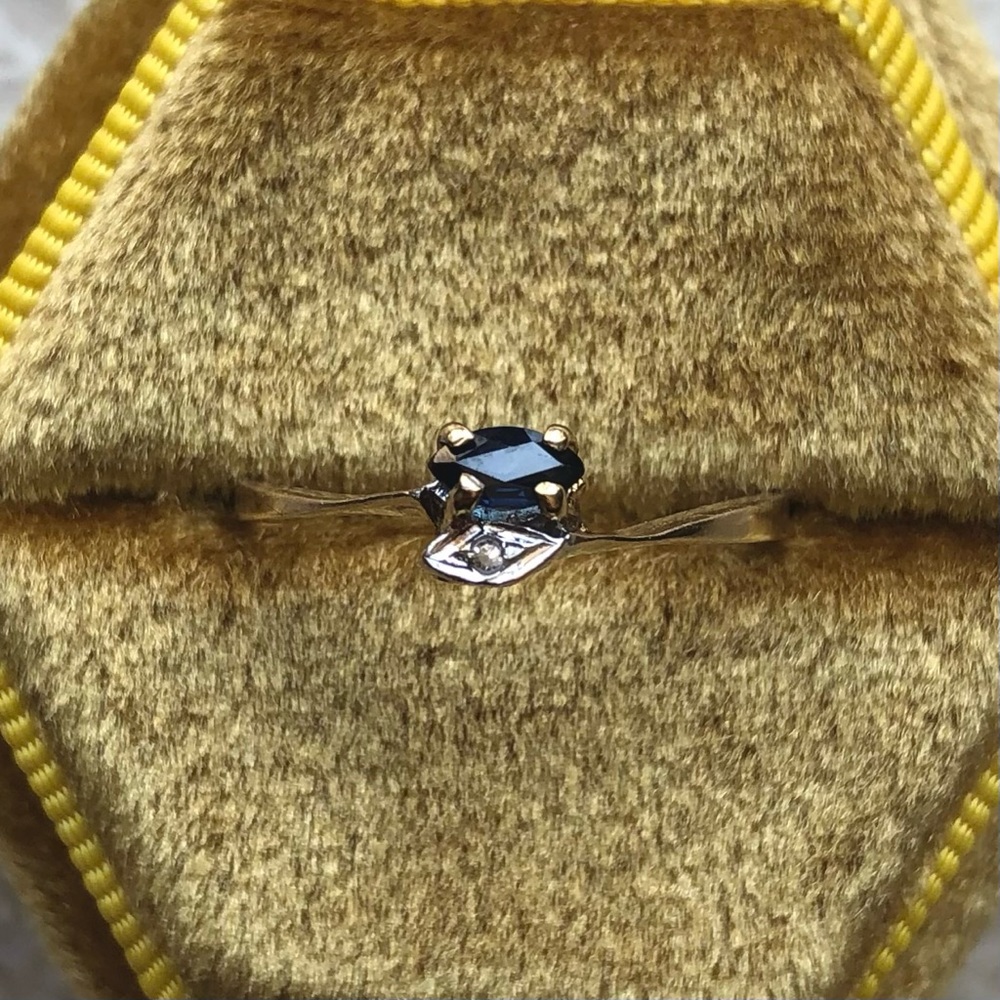 Sapphire Diamond Vintage Yellow Gold Et Tu Moi Ring